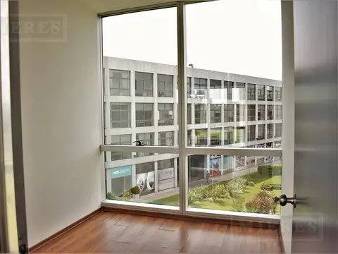 Oficina en Venta en Pilar, USD 220.000