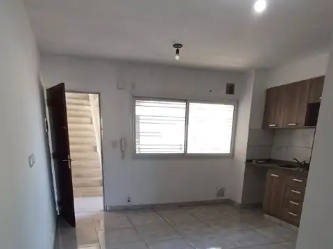 Departamento en Alquiler en Echesortu, $ 470.000