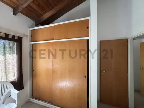 CASA EN VENTA 4 AMBIENTES CON JARDIN Y PARRILLA APTO CREDITO