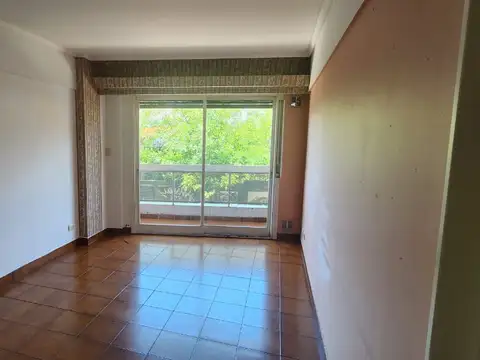 Pje Loberia 100, Piso 1