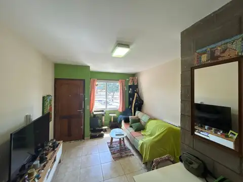 Depto Tipo Casa en Venta con 1 cocheras