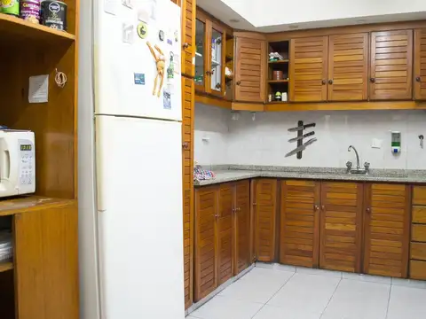 Venta Avellaneda  Casa 4 ambientes