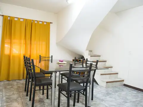 Venta Avellaneda  Casa 4 ambientes