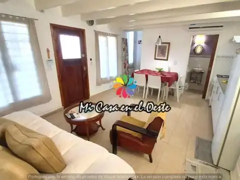 LIQUIDO POR VIAJE - Hermosa Casa a la Venta sobre 2 lotes - Villa Giardino - Córdoba