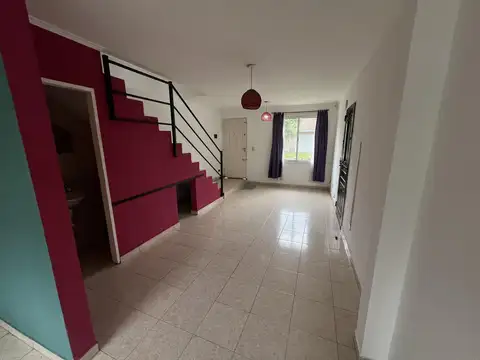 Depto Tipo Casa en Venta de 3 ambientes