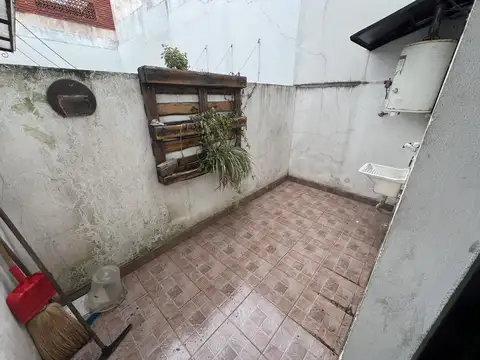 Depto Tipo Casa 3 ambientes con 1 baño