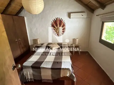 Vende casa con gran terreno en Pinares, Punta del Este