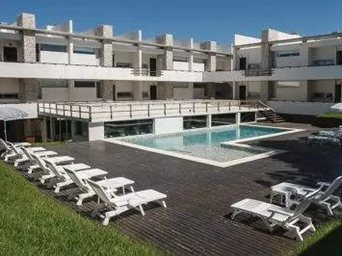 Departamentos en condominio Punta 30 - Unidad de 4 ambientes