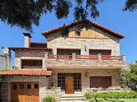 Casa en Venta de 4 dormitorios