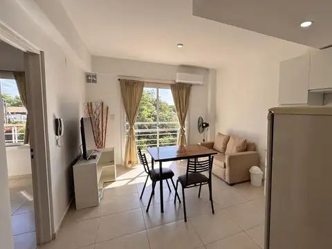 Departamento 1 dorm Laprida entre Quirós y Mitre