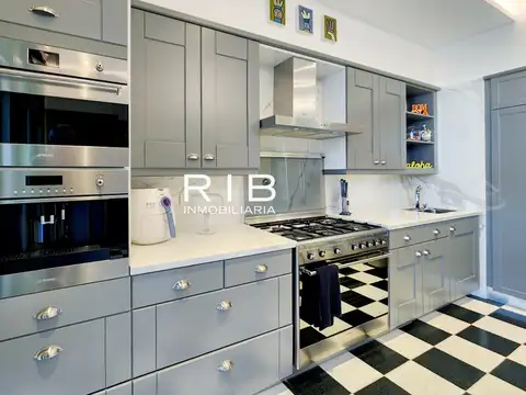 Exclusiva Propiedad Estilo Italiano sobre 3140 m2