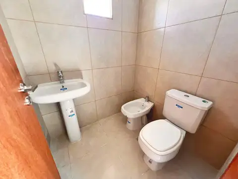 Local en Alquiler en Roldan, $ 200.000