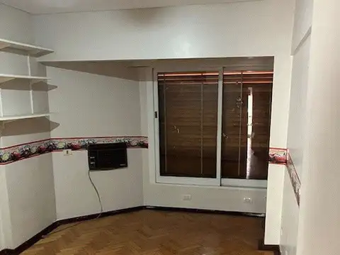 5 AMB. C/DEP. EN DUPLEX 5° Y 6° PISO 194m2tot.c/cochera