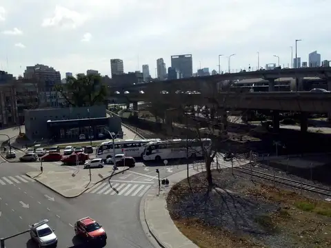 Ing. Huergo - Av Brasil: edificio en Block en Venta - oficinas y depositos.