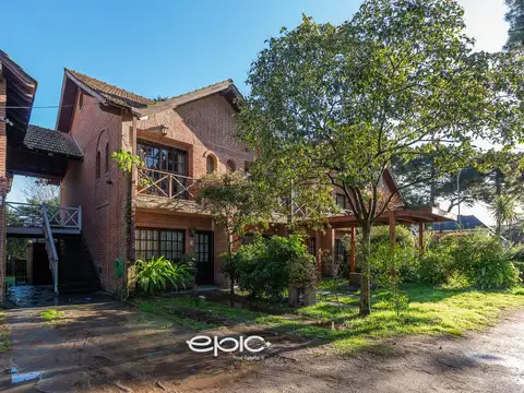 Triplex en Pinamar con cochera