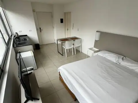 Bartolomé Mitre 1400