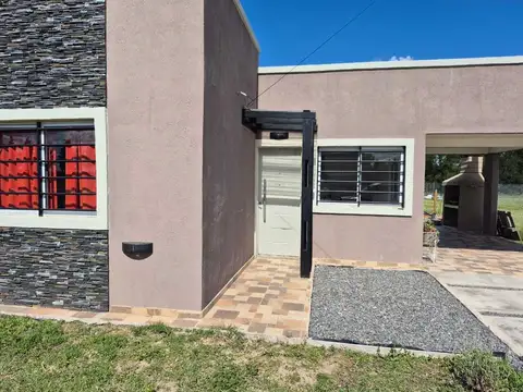 Casa en Alquiler Temporal en Countries y Barrios Cerrados en Campana, USD 420