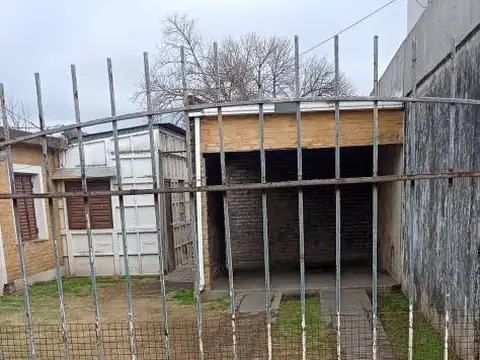 R. Casabella 300, Piso 0