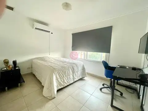 Casa 7 ambientes con 4 baños