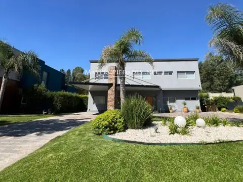 Venta Casa en Terralagos 6 Dormitorios Canning 100