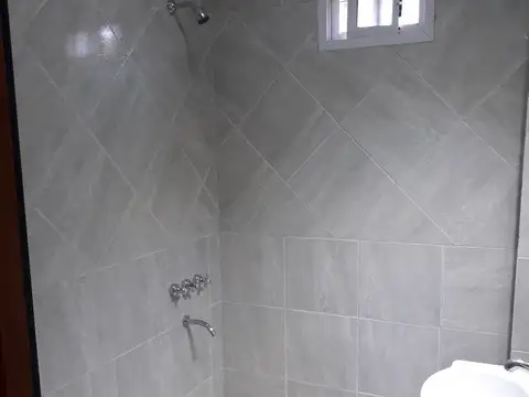 Local Amplio – Empalme Lobos