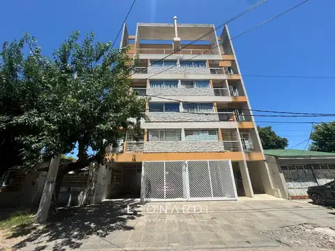 Departamento con cochera en Escobar