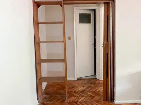 Bahía Blanca 400, Piso PB