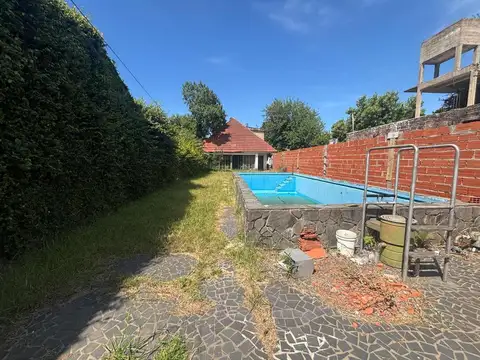 VENTA CASA + 2 GALPONES TERRENO 851 M2