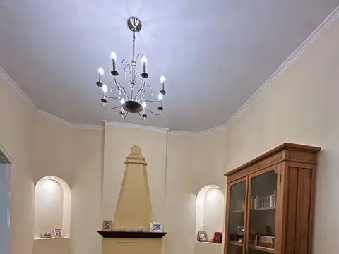 CASA EN VENTA EN PERGAMINO EN ZONA CENTRICA