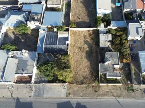 Terreno en Venta 30  mts Fondo