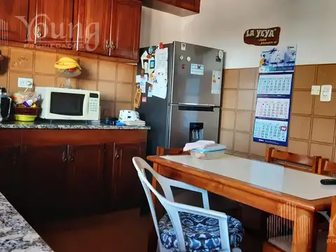 Casa 5 ambientes con 2 baños