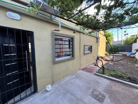 Casa en Alquiler en Ituzaingo Sur, $ 880.000