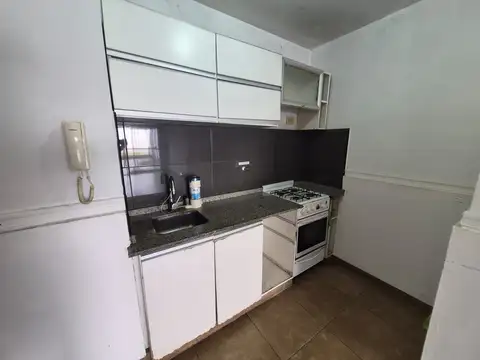 Depto Tipo Casa en Venta 8 años