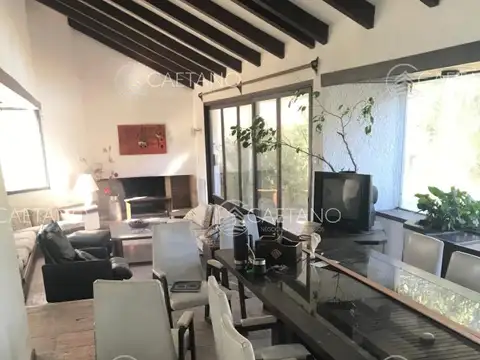 Casa en Alquiler Temporal en Cantegril, USD 20.000