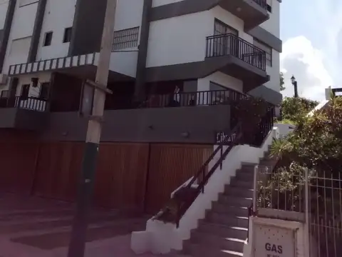 Paseo 105 y Avenida 2 500, Piso 6