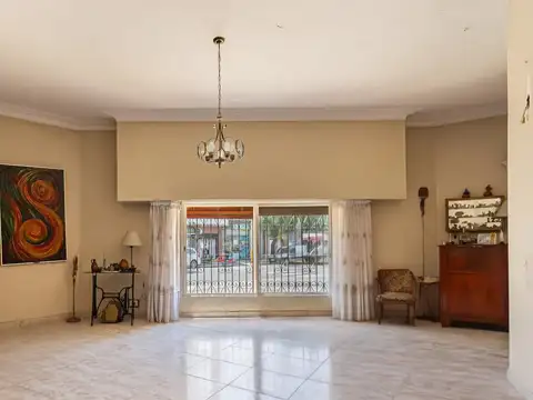 Casa en Venta en Villa del Parque, USD 209.900
