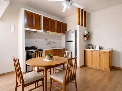 Casa 3 Ambientes con Patio y Cochera en Villa Santa Rita