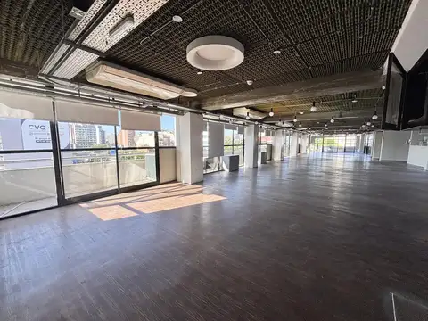 Oficina en Alquiler al Este