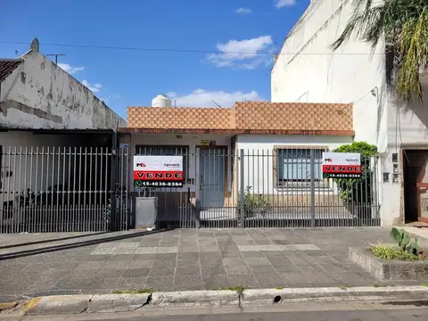 PH de tres ambientes al frente en San Justo