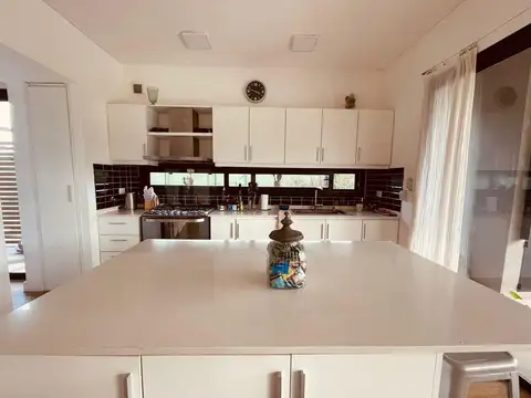 Casa en Venta al Oeste