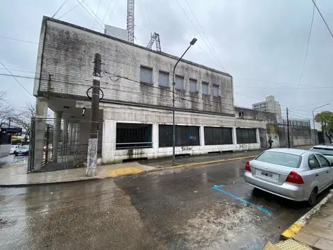 Mayor Victor Vergani 700