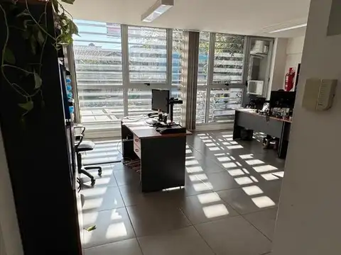 Oficina en Venta al Norte