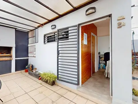 Depto Tipo Casa en Venta 16 años