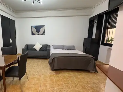 Avenida Hipólito Yrigoyen 700