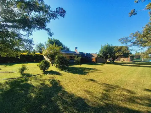 Casa 3 Dormitorios en  Colastine Norte - Terreno 3000 m2