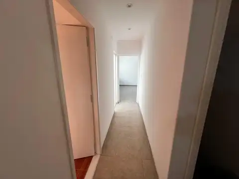 Depto Tipo Casa 4 ambientes con 2 baños