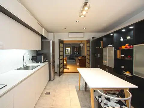 Casa en Venta con 1 cochera