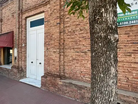 Casa en Venta con 4 Locales en Capilla del Señor
