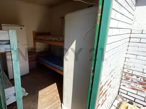 Rio sarmiento 200, Piso 0