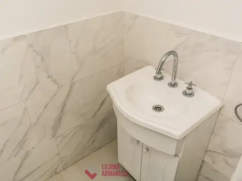 LOCAL EN VENTA. A ESTRENAR.